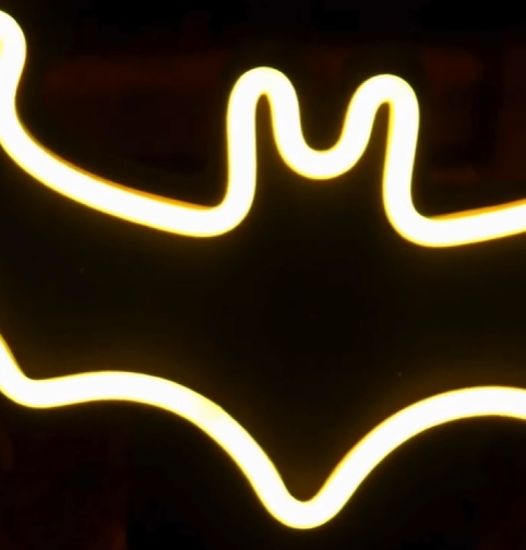Regalo Natale Originale: Lampada Neonflow.it Personalizzata per Te