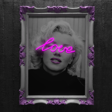 Marilyn Loves
